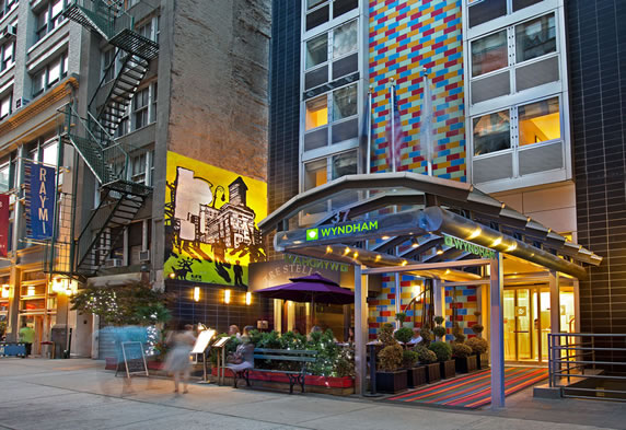 Wyndham Garden Hotel Manhattan